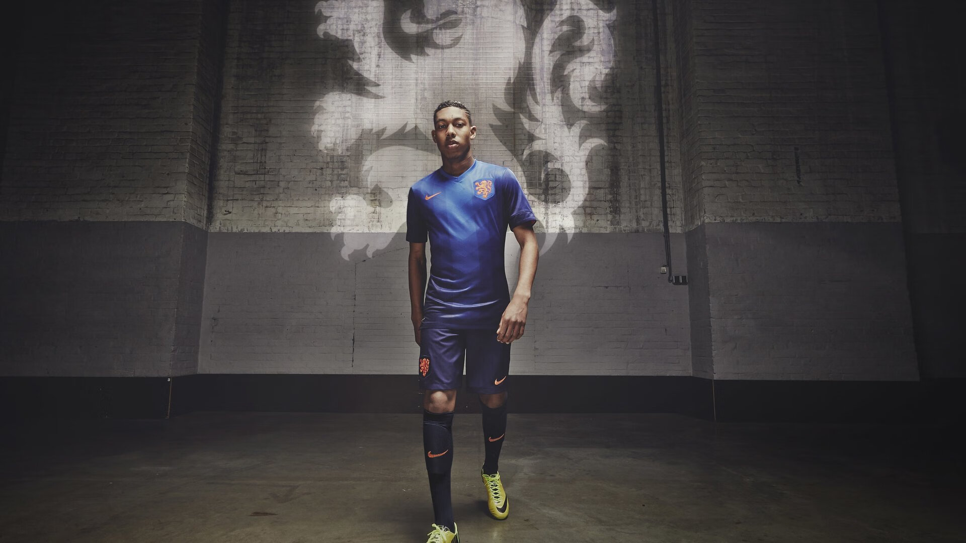 莱德基长距离自由泳无人可敌,莱德基自由泳技术